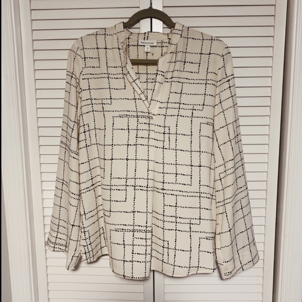 White and black printed blouse